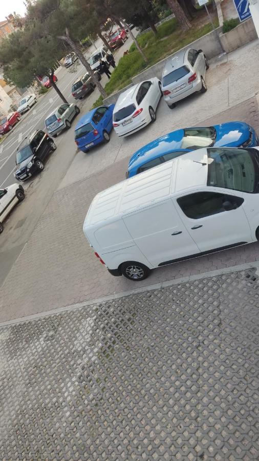 "Idea" Room With Free Parking Split Exterior photo